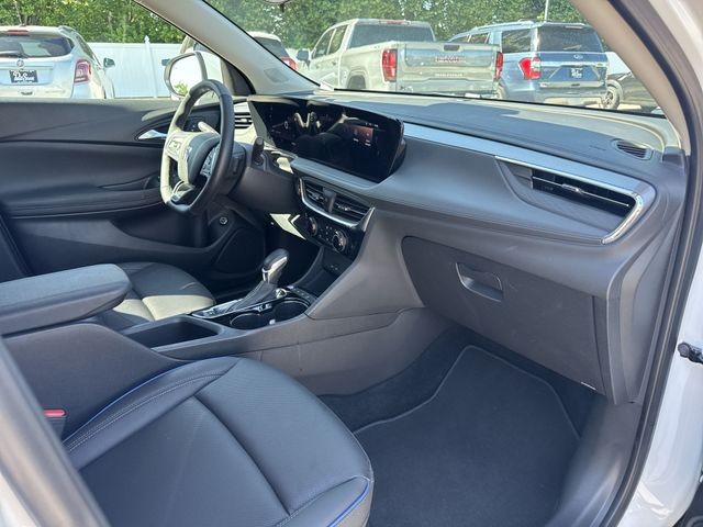 Buick Encore GX Vehicle Full-screen Gallery Image 26