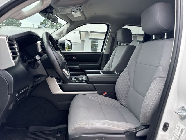 Toyota Tundra 2WD Vehicle Full-screen Gallery Image 22
