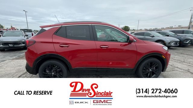 Buick Encore GX Vehicle Full-screen Gallery Image 09