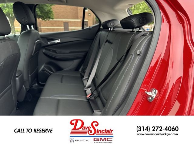 Buick Encore GX Vehicle Full-screen Gallery Image 21