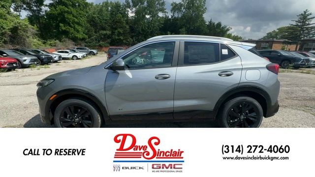 Buick Encore GX Vehicle Full-screen Gallery Image 05