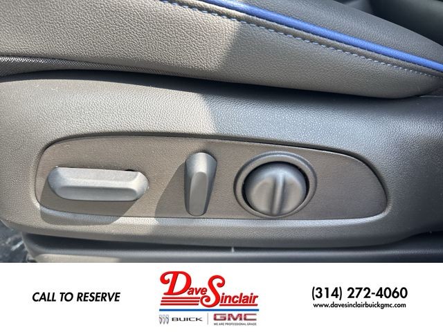 Buick Encore GX Vehicle Full-screen Gallery Image 12