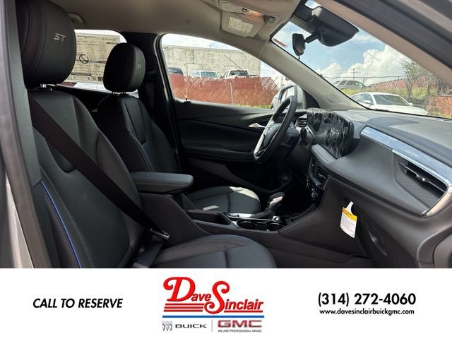 Buick Encore GX Vehicle Full-screen Gallery Image 23