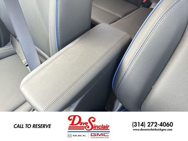 Buick Encore GX Vehicle Full-screen Gallery Image 20
