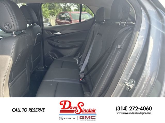Buick Encore GX Vehicle Full-screen Gallery Image 21