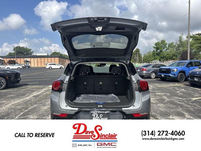 Buick Encore GX Vehicle Full-screen Gallery Image 22