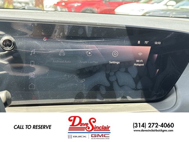 Buick Encore GX Vehicle Full-screen Gallery Image 16