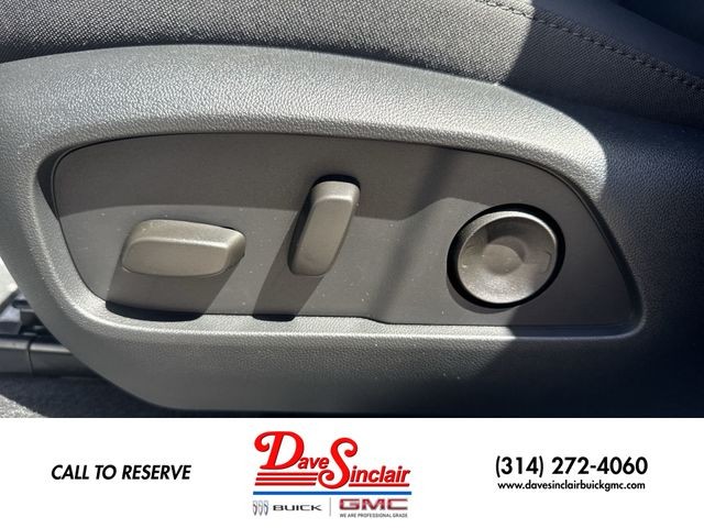 GMC Terrain Vehicle Full-screen Gallery Image 12