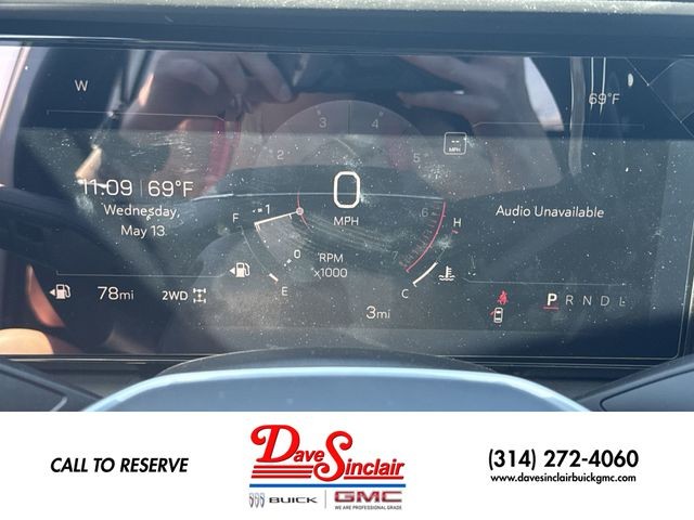 GMC Terrain Vehicle Full-screen Gallery Image 15