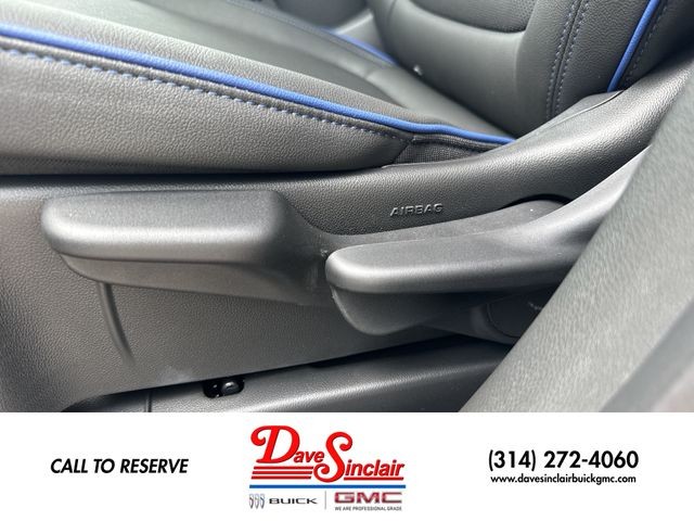 Buick Encore GX Vehicle Full-screen Gallery Image 12