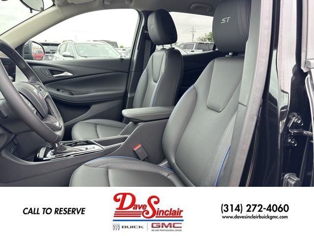 Buick Encore GX Vehicle Full-screen Gallery Image 11