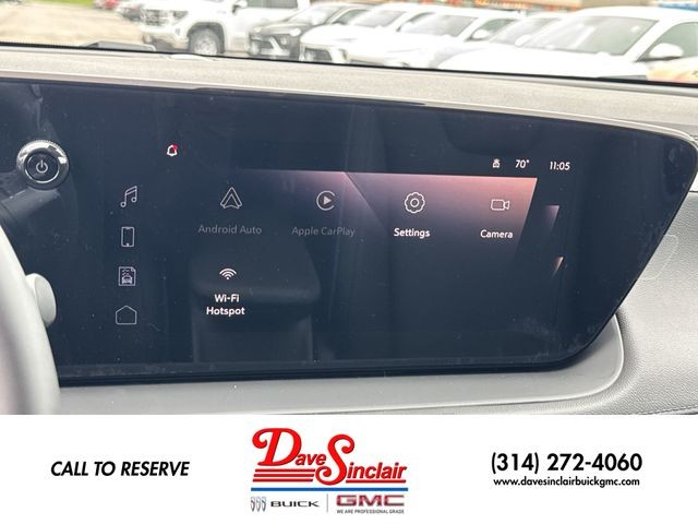 Buick Encore GX Vehicle Full-screen Gallery Image 16