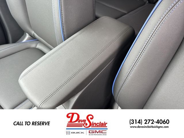 Buick Encore GX Vehicle Full-screen Gallery Image 20