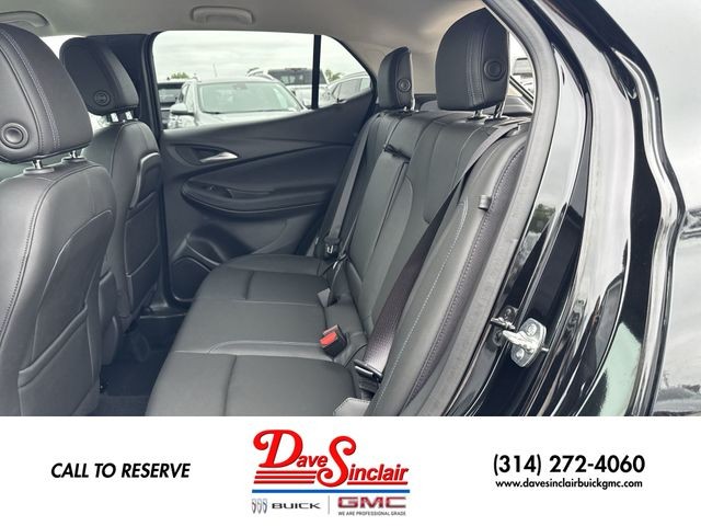 Buick Encore GX Vehicle Full-screen Gallery Image 21