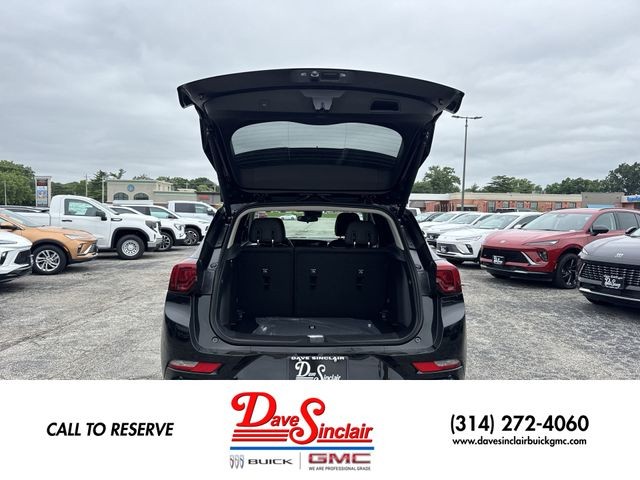 Buick Encore GX Vehicle Full-screen Gallery Image 22