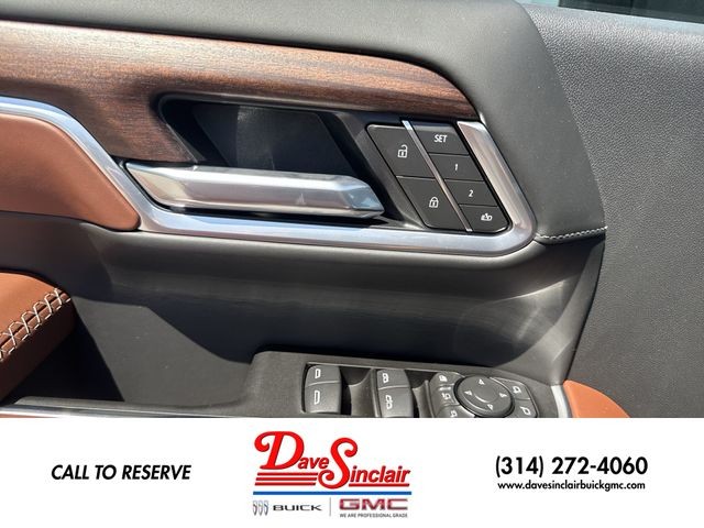 GMC Sierra 2500HD Vehicle Full-screen Gallery Image 13