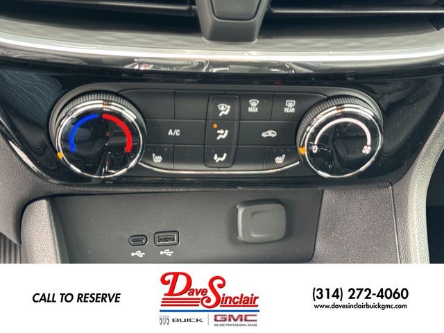 Buick Encore GX Vehicle Full-screen Gallery Image 18