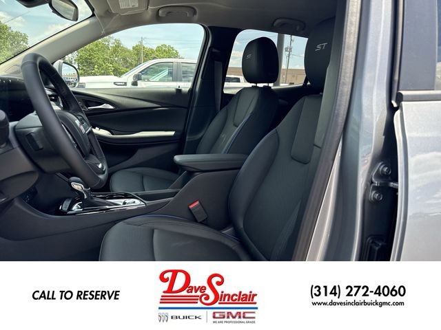 Buick Encore GX Vehicle Full-screen Gallery Image 11