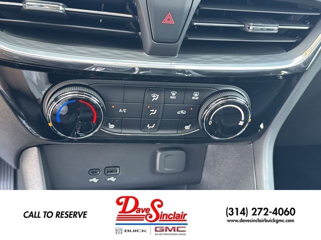 Buick Encore GX Vehicle Full-screen Gallery Image 18