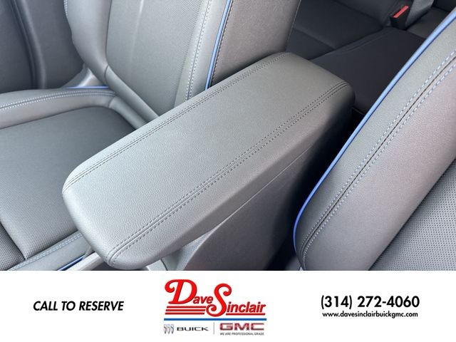 Buick Encore GX Vehicle Full-screen Gallery Image 20