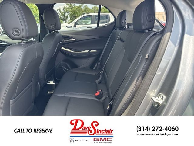 Buick Encore GX Vehicle Full-screen Gallery Image 21