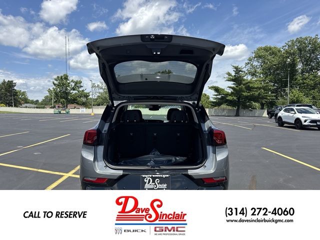 Buick Encore GX Vehicle Full-screen Gallery Image 22