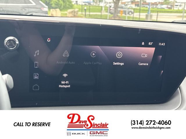 Buick Encore GX Vehicle Full-screen Gallery Image 16