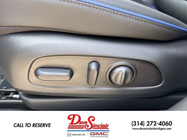 Buick Encore GX Vehicle Full-screen Gallery Image 12