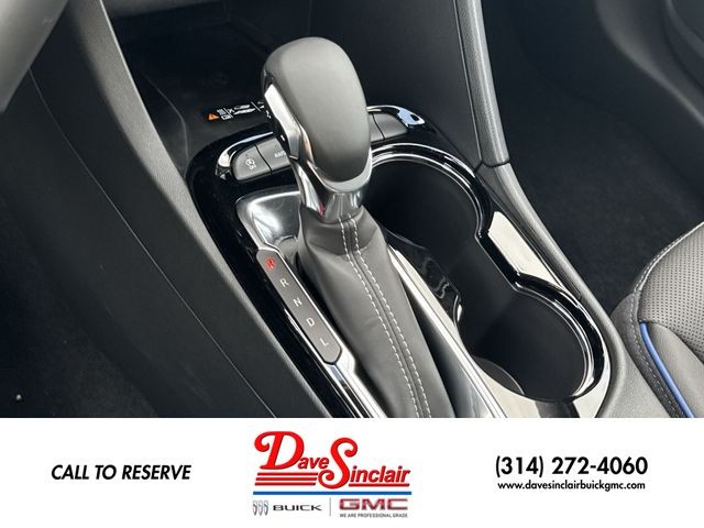 Buick Encore GX Vehicle Full-screen Gallery Image 20