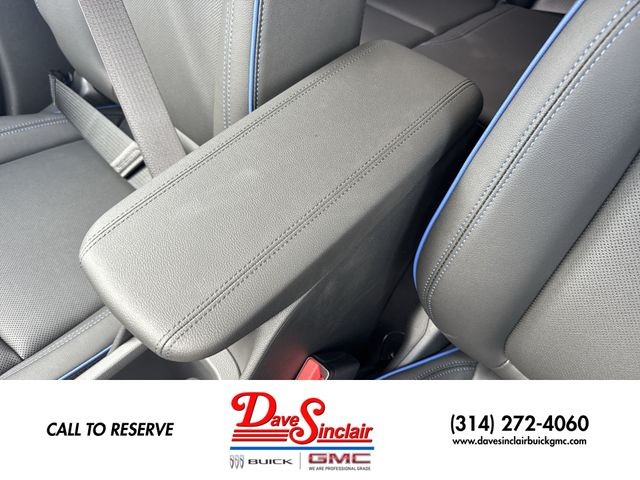 Buick Encore GX Vehicle Full-screen Gallery Image 21