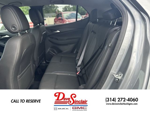 Buick Encore GX Vehicle Full-screen Gallery Image 22