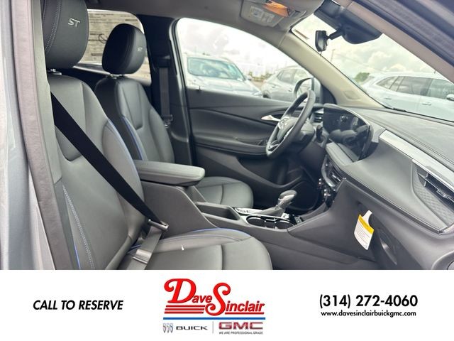 Buick Encore GX Vehicle Full-screen Gallery Image 24