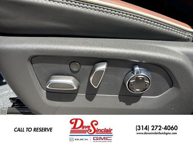 GMC Sierra 2500HD Vehicle Full-screen Gallery Image 12