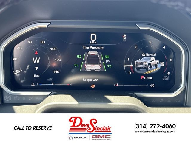 GMC Sierra 2500HD Vehicle Full-screen Gallery Image 15