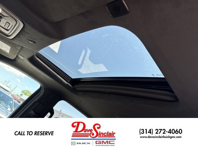 GMC Sierra 2500HD Vehicle Full-screen Gallery Image 22