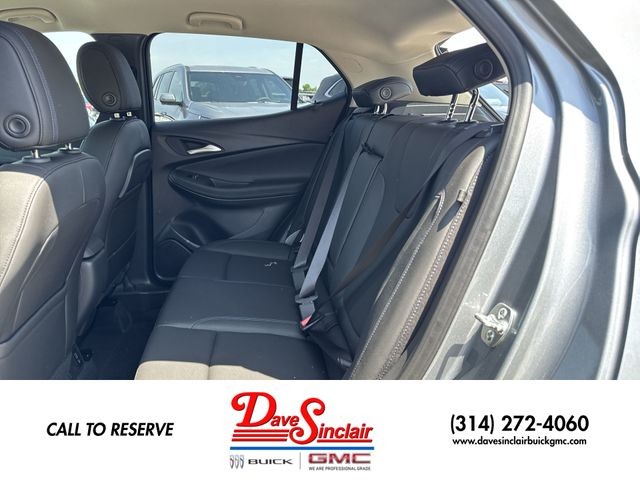 Buick Encore GX Vehicle Full-screen Gallery Image 21