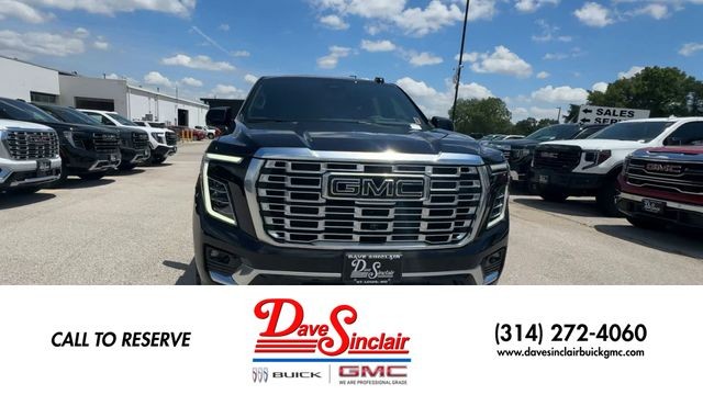 GMC Yukon Vehicle Full-screen Gallery Image 03