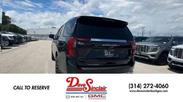 GMC Yukon Vehicle Full-screen Gallery Image 07