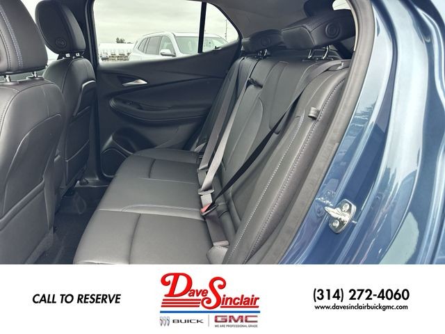 Buick Encore GX Vehicle Full-screen Gallery Image 21