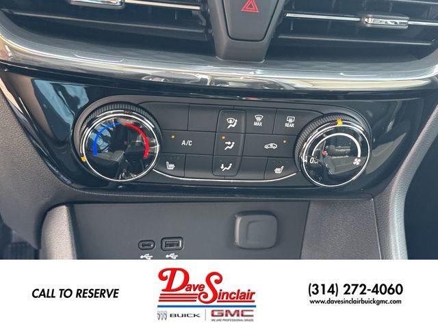 Buick Encore GX Vehicle Full-screen Gallery Image 18