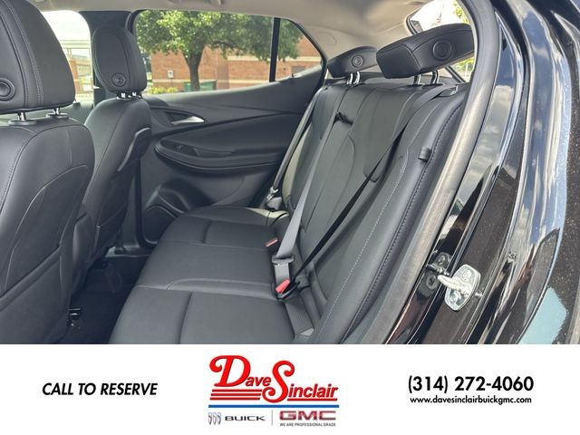 Buick Encore GX Vehicle Full-screen Gallery Image 21