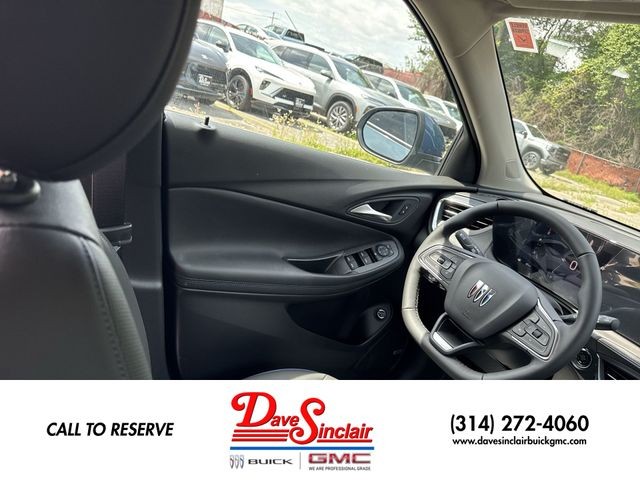 Buick Encore GX Vehicle Full-screen Gallery Image 16