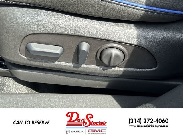 Buick Encore GX Vehicle Full-screen Gallery Image 20