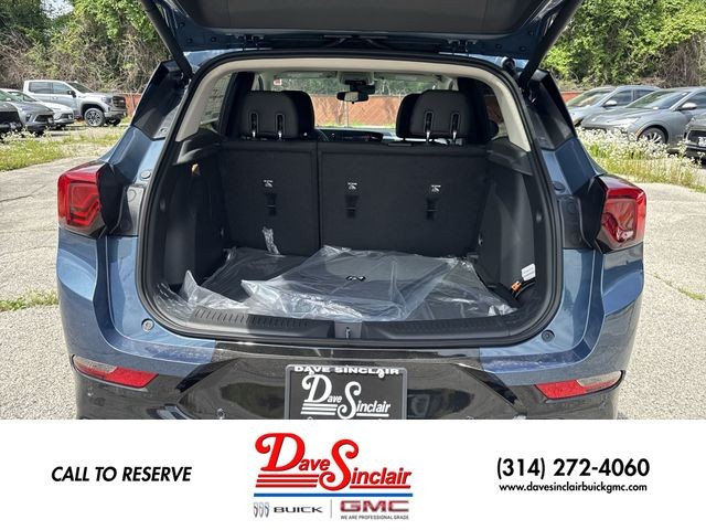 Buick Encore GX Vehicle Full-screen Gallery Image 30