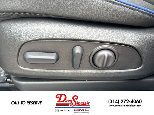 Buick Encore GX Vehicle Full-screen Gallery Image 12