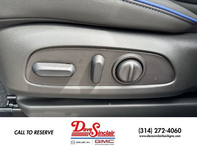 Buick Encore GX Vehicle Full-screen Gallery Image 12