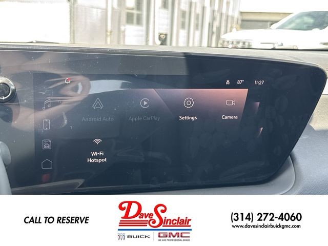 Buick Encore GX Vehicle Full-screen Gallery Image 16