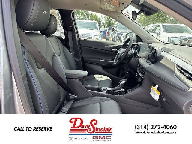 Buick Encore GX Vehicle Full-screen Gallery Image 24