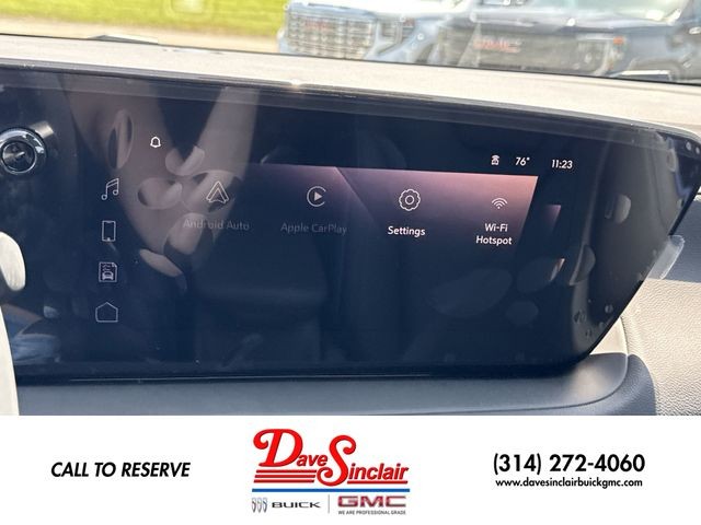 Buick Encore GX Vehicle Full-screen Gallery Image 16