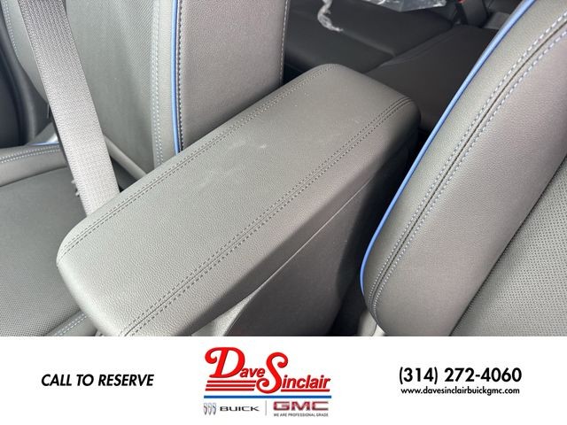 Buick Encore GX Vehicle Full-screen Gallery Image 20